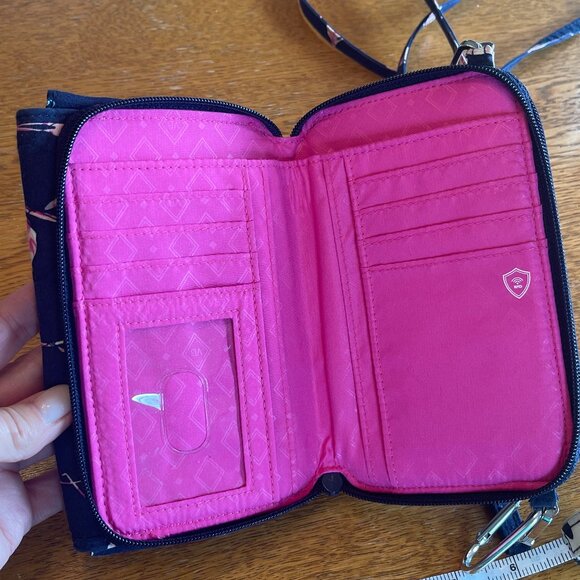 Vera Bradley 3 in 1 Crossbody purse/wallet in Flamingo Fiesta - Picture 2 of 5